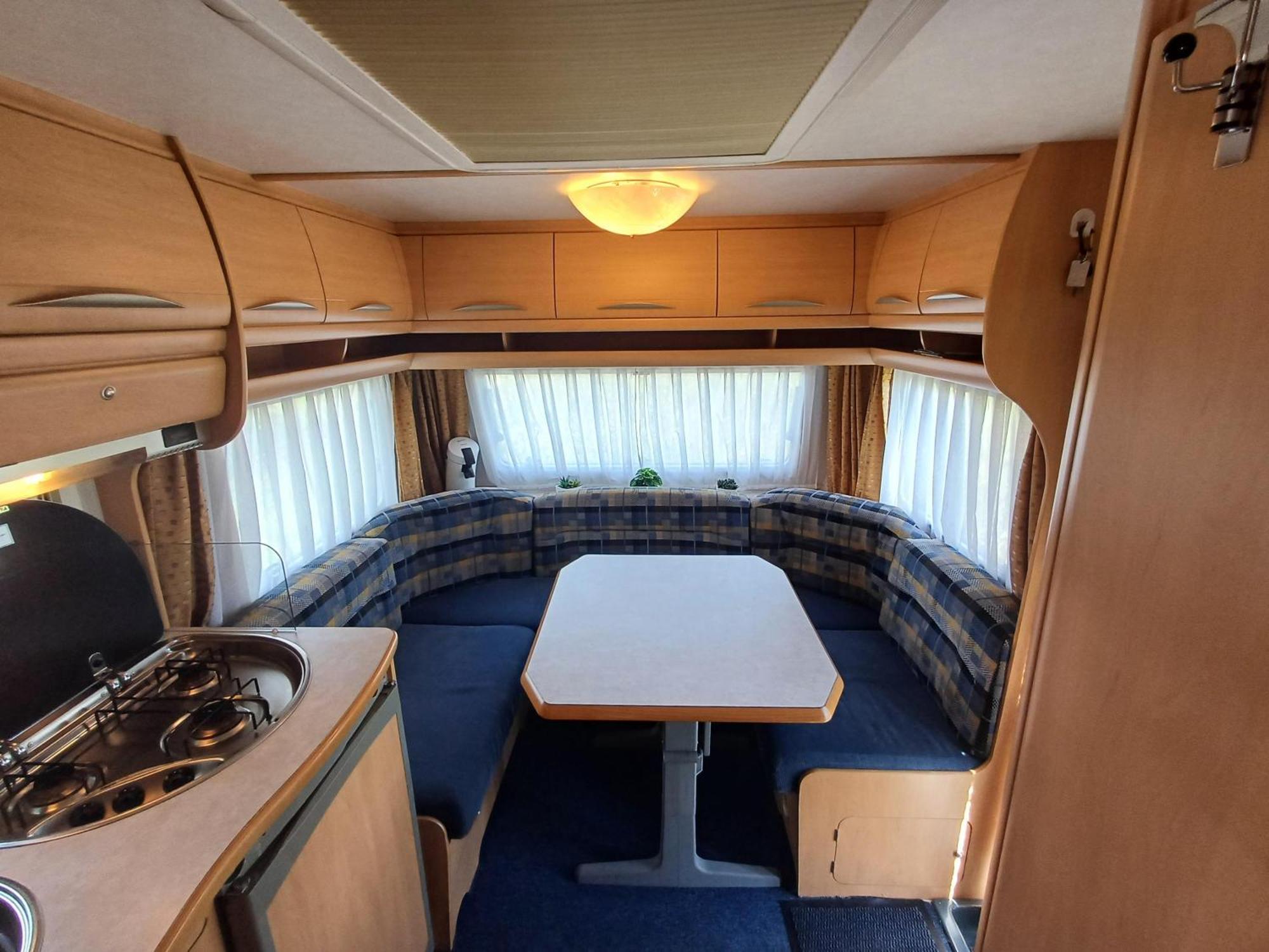 Caravan Petiet Buren  Buitenkant foto